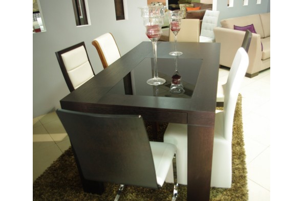 Dining table Pista