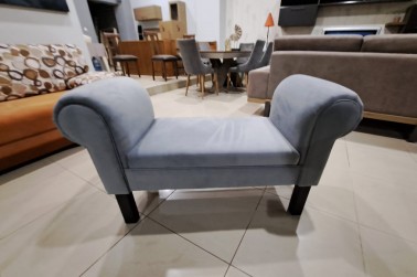 Petalo Stool