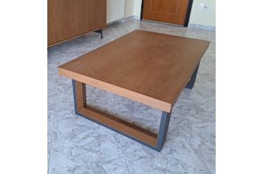 Stasi coffee table