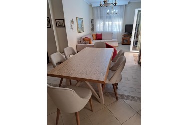 Krino dining table  Lion chair