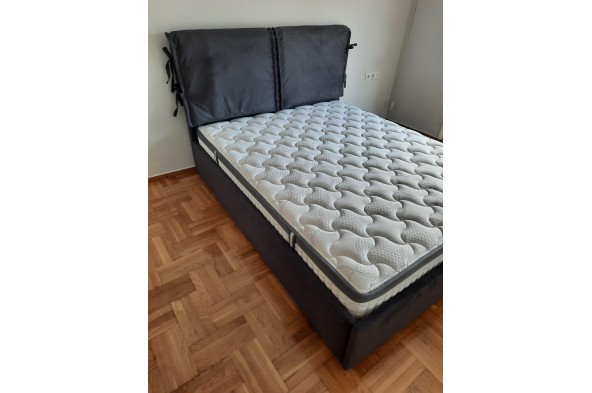 Κρεβάτι ντυμένο Simple