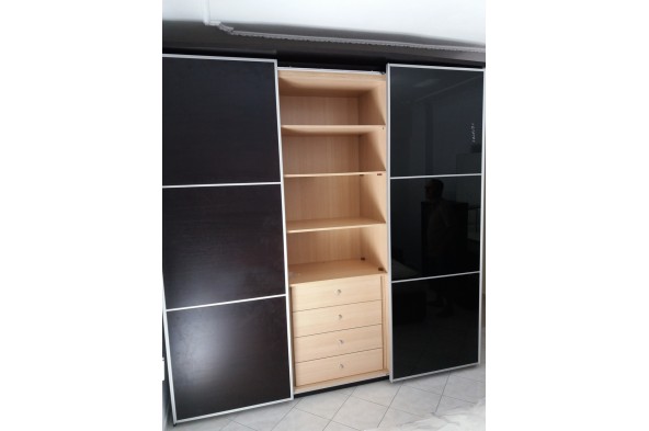 Kare wardrobe
