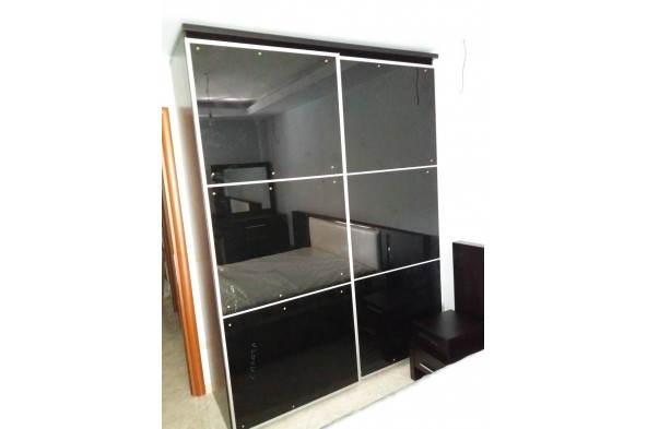 Sandy wardrobe