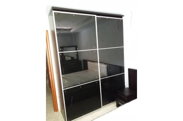 Sandy wardrobe
