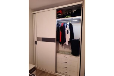 Wardrobe Limnos