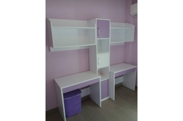 Kid's place set for children's bedroom