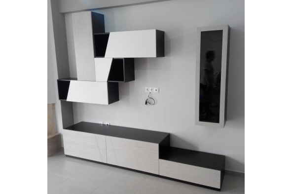 Keravnos TV set