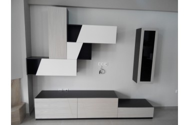 Keravnos TV set