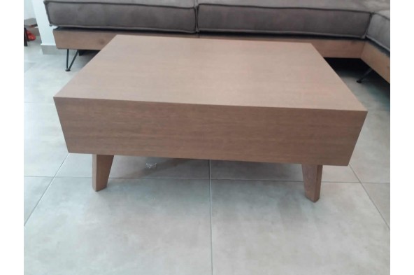 Legen coffee table